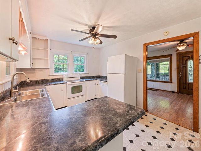 206 Terrell Cove Road, Canton, NC 28716