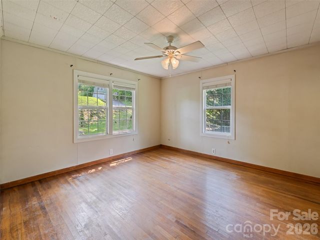 206 Terrell Cove Road, Canton, NC 28716