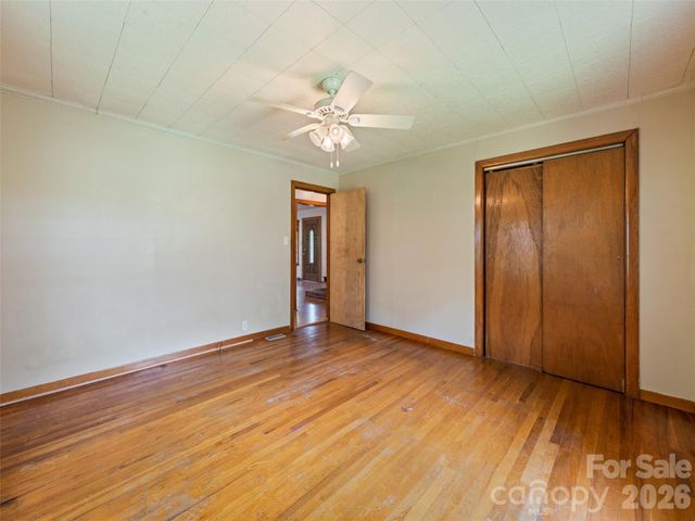 206 Terrell Cove Road, Canton, NC 28716