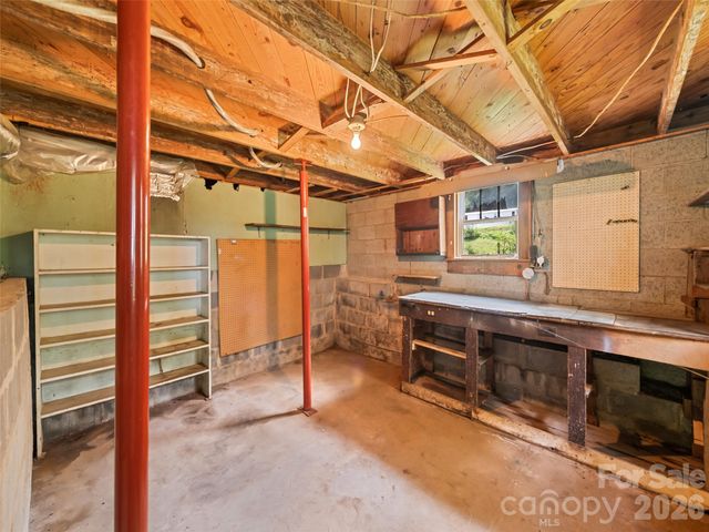 206 Terrell Cove Road, Canton, NC 28716