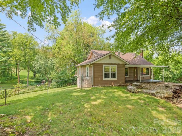 206 Terrell Cove Road, Canton, NC 28716