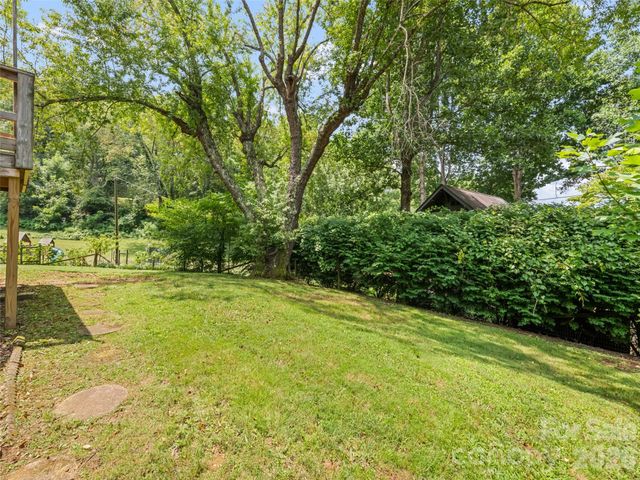 206 Terrell Cove Road, Canton, NC 28716