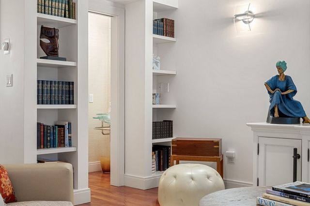 17A Albemarle St 1, Boston, MA 02115