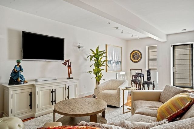 17A Albemarle St 1, Boston, MA 02115