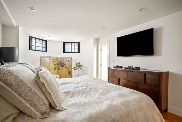 17A Albemarle St 1, Boston, MA 02115