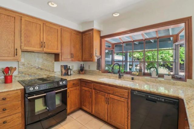 1921 Via Corina, Alpine, CA 91901