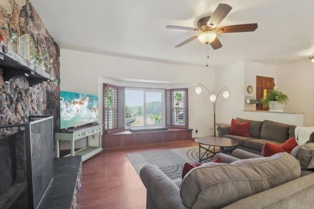 1921 Via Corina, Alpine, CA 91901