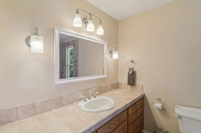 1921 Via Corina, Alpine, CA 91901