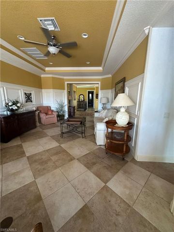 9225 Museo CIR SW 203, Naples, FL 34114