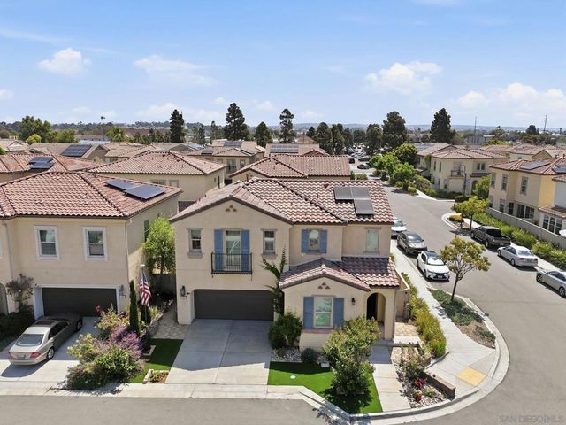 1027 Swaying Palms Way W, San Diego, CA 92154