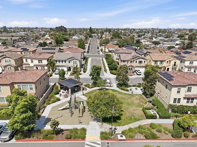 1027 Swaying Palms Way W, San Diego, CA 92154