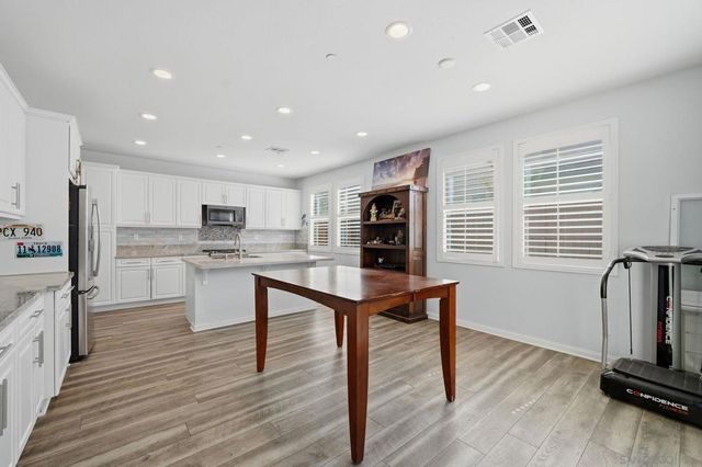 1027 Swaying Palms Way W, San Diego, CA 92154