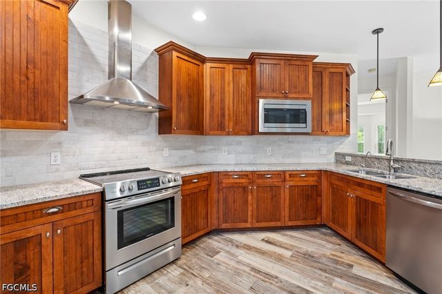 4621 Castalia CT, Fort Myers, FL 33905