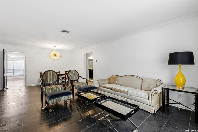 7926 Broadway Apt 301, San Antonio, TX 78209