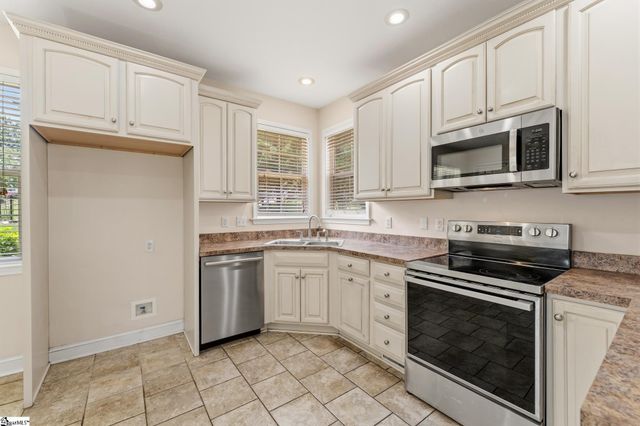 221 Savannah Drive, Anderson, SC 29621