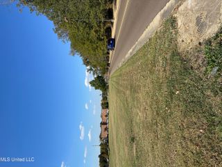 Lakeland Commons Drive, Flowood, MS 39232