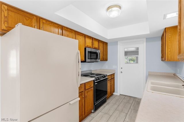 253 Earl Drive NW, Warren, OH 44483