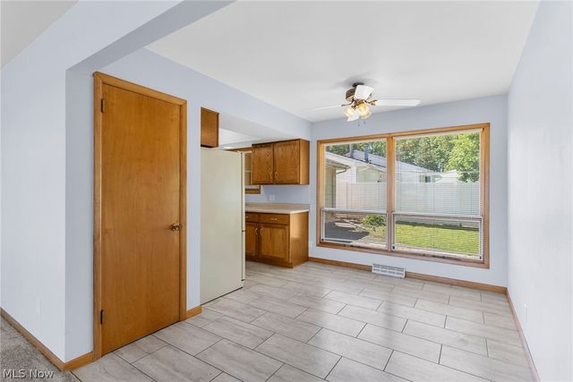 253 Earl Drive NW, Warren, OH 44483