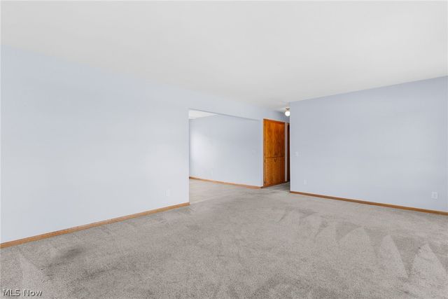 253 Earl Drive NW, Warren, OH 44483