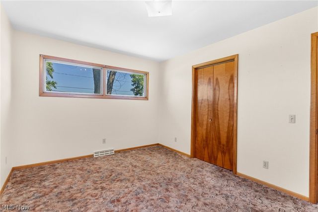 253 Earl Drive NW, Warren, OH 44483