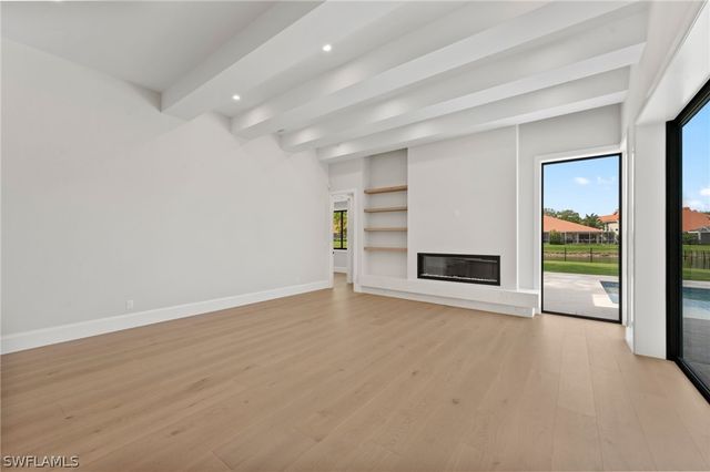 207 Monterey DR, Naples, FL 34119