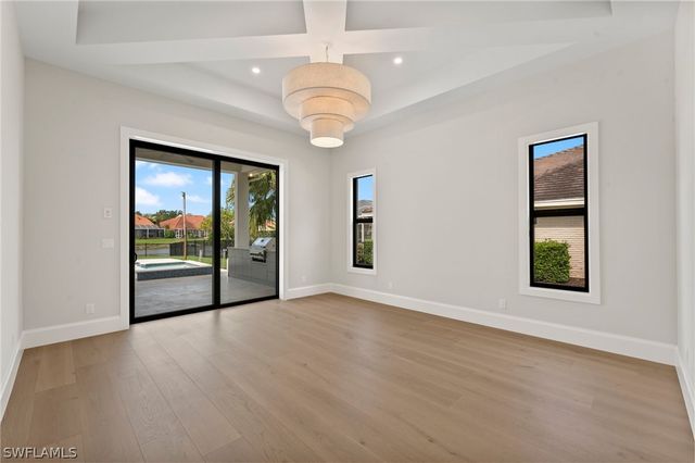 207 Monterey DR, Naples, FL 34119