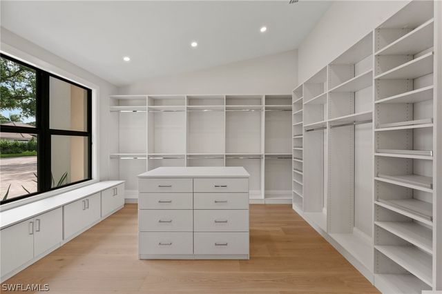 207 Monterey DR, Naples, FL 34119