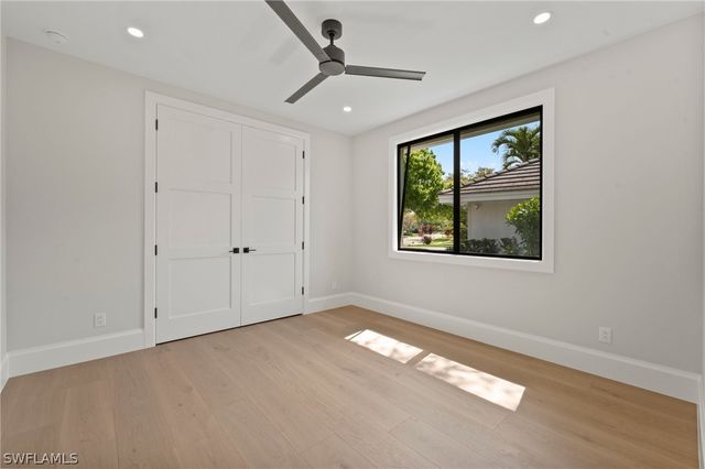 207 Monterey DR, Naples, FL 34119