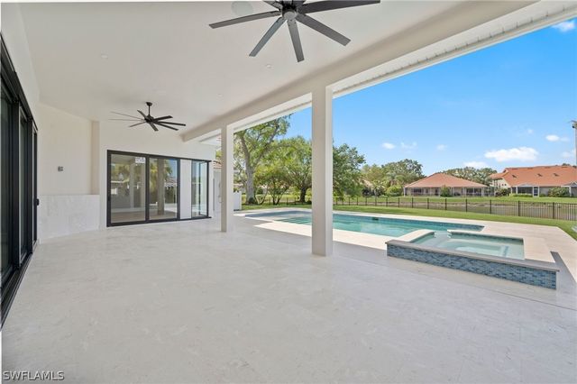 207 Monterey DR, Naples, FL 34119