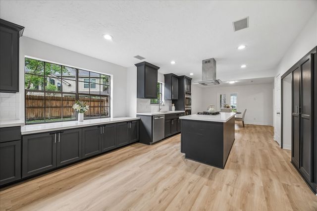 3606 Mulberry Hills Drive, Kingwood, TX 77339