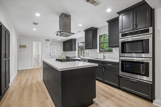 3606 Mulberry Hills Drive, Kingwood, TX 77339