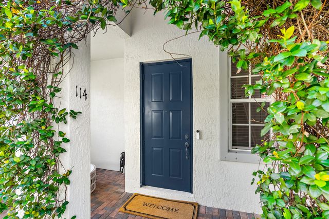 114 Evergrene Parkway, Palm Beach Gardens, FL 33410