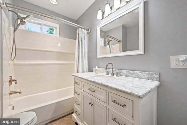 1151 VILLANOVA AVE, Swarthmore, PA 19081