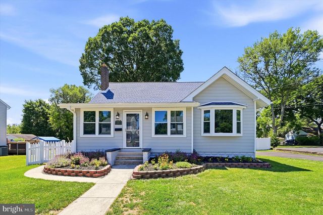 1151 VILLANOVA AVE, Swarthmore, PA 19081