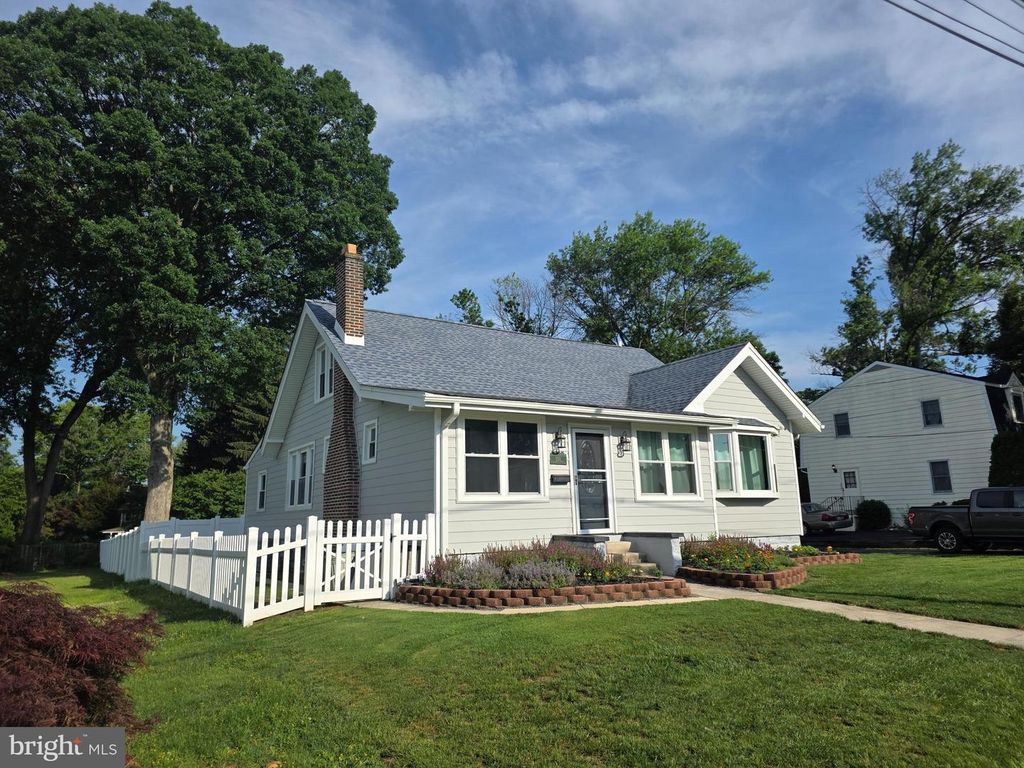 1151 VILLANOVA AVE, Swarthmore, PA 19081