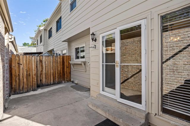 7609 S Cove Circle, Littleton, CO 80122