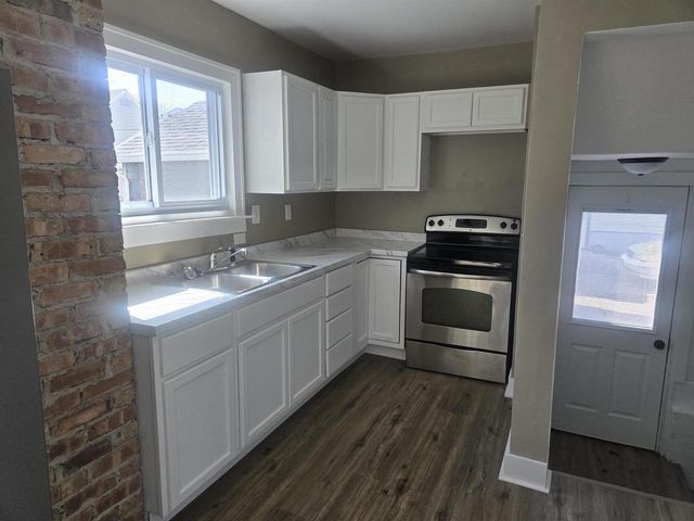 508 E Memorial Drive, Janesville, WI 53548