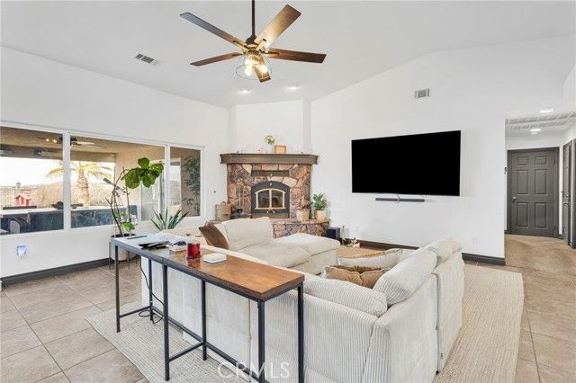 13724 Yuma Road, Apple Valley, CA 92307