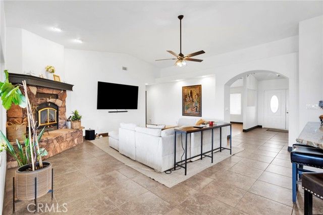 13724 Yuma Road, Apple Valley, CA 92307