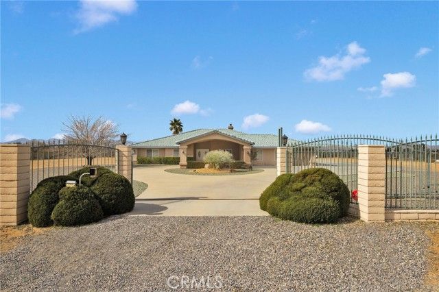 13724 Yuma Road, Apple Valley, CA 92307