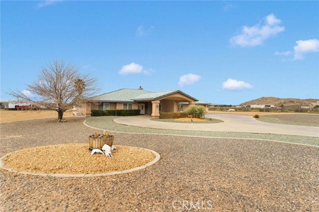 13724 Yuma Road, Apple Valley, CA 92307