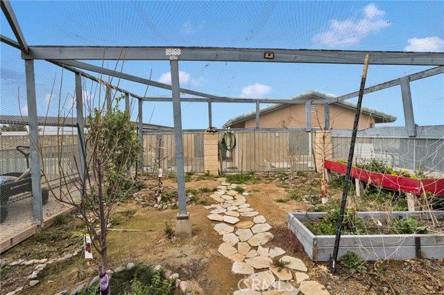 13724 Yuma Road, Apple Valley, CA 92307