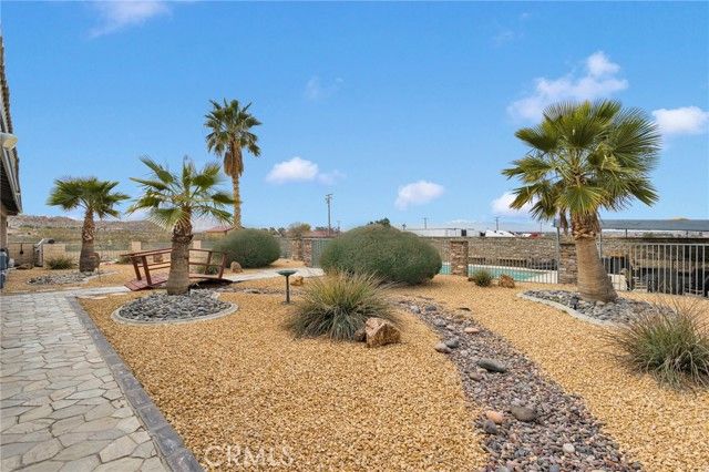 13724 Yuma Road, Apple Valley, CA 92307