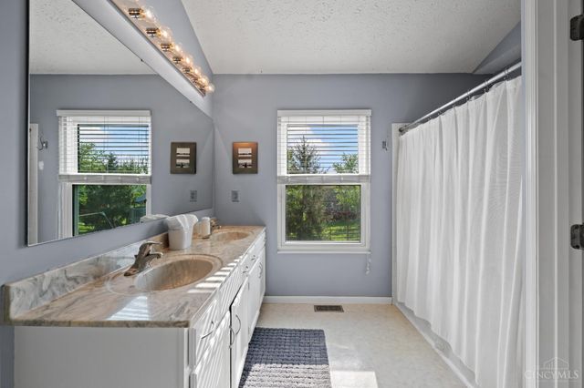 7794 Clearwater Court, Deerfield Twp., OH 45040