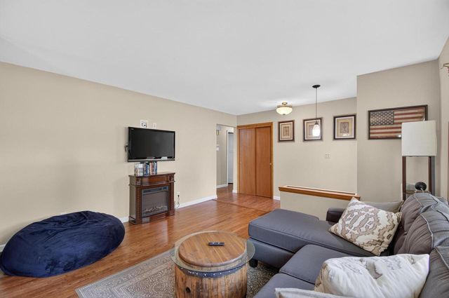 3830 Lakeview DRIVE, Mount Pleasant, WI 53403