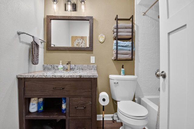 3830 Lakeview DRIVE, Mount Pleasant, WI 53403