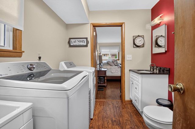 3830 Lakeview DRIVE, Mount Pleasant, WI 53403