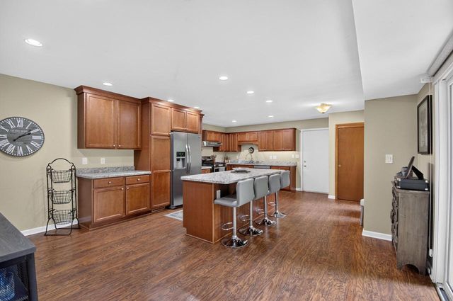 3830 Lakeview DRIVE, Mount Pleasant, WI 53403