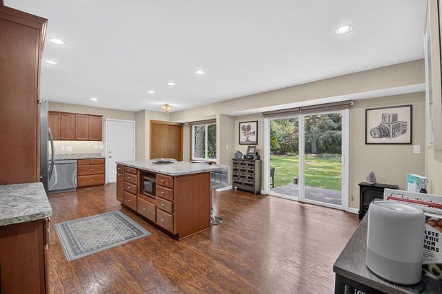 3830 Lakeview DRIVE, Mount Pleasant, WI 53403