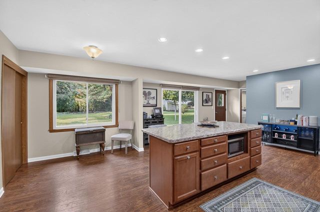 3830 Lakeview DRIVE, Mount Pleasant, WI 53403